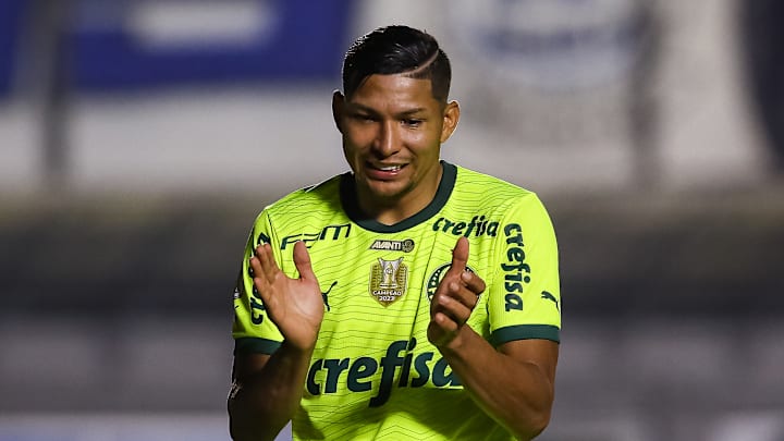 Fluminense tenta acordo salarial com atacante Rony, do Palmeiras