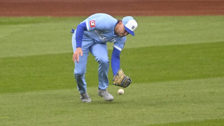 Apr 11, 2025; Cleveland, Ohio, USA; Kansas City Royals left fielder Drew Waters (8) drops a fly ball for an error in the third inning against the Cleveland Guardians at Progressive Field. Mandatory Credit: David Richard-Imagn Images Apr 11, 2025; Cleveland, Ohio, USA; Kansas City Royals left fielder Drew Waters (8) drops a fly ball for an error in the third inning against the Cleveland Guardians at Progressive Field. Mandatory Credit: David Richard-Imagn Images