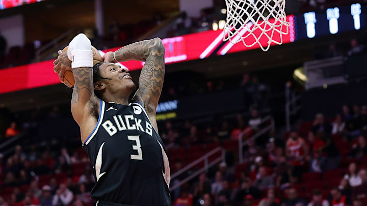 Milwaukee Bucks v Houston Rockets