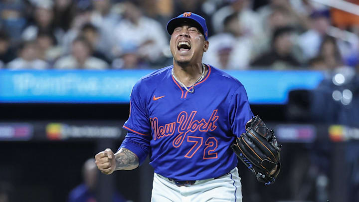 Jun 26, 2025; New York City, New York, USA; New York Mets relief pitcher Dedniel Núñez (72) reacts after retiring the side in the seventh inning against the Atlanta Braves at Citi Field. Mandatory Credit: Wendell Cruz-Imagn Images Jun 26, 2025; New York City, New York, USA; New York Mets relief pitcher Dedniel Núñez (72) reacts after retiring the side in the seventh inning against the Atlanta Braves at Citi Field. Mandatory Credit: Wendell Cruz-Imagn Images
