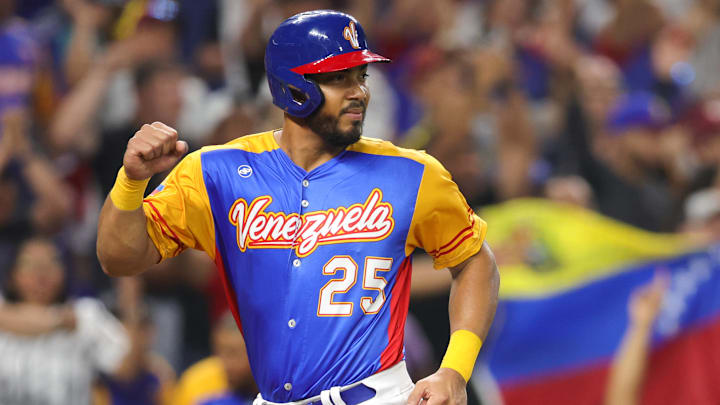 Santander ahora pertenece a los Tiburones de La Guaira
