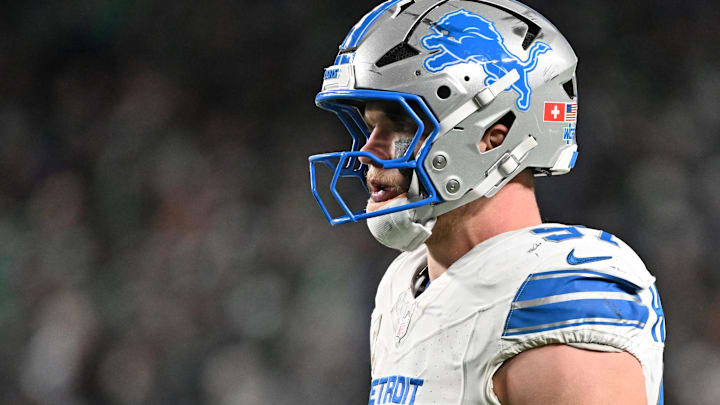 Nov 16, 2025; Philadelphia, Pennsylvania, USA; Detroit Lions defensive end Aidan Hutchinson (97) against the Philadelphia Eagles at Lincoln Financial Field. Mandatory Credit: Eric Hartline-Imagn Images
