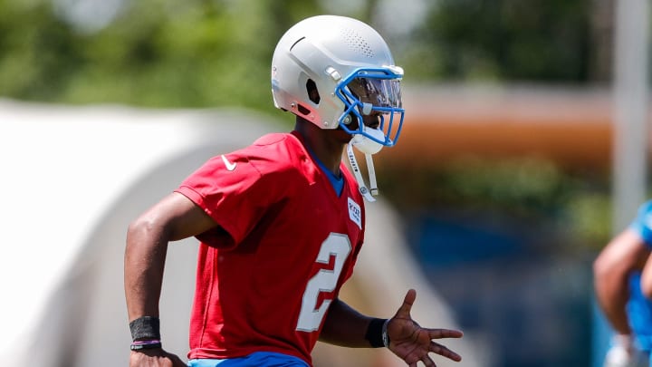Detroit Lions quarterback Hendon Hooker (2).