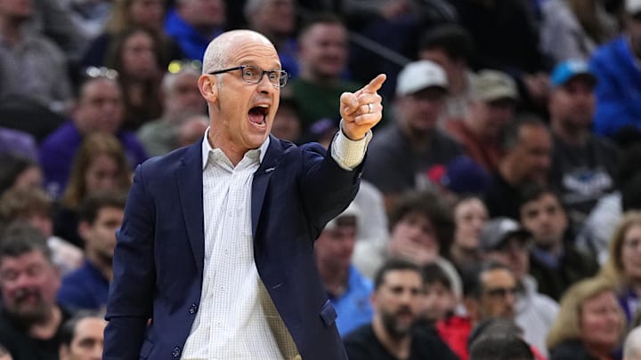 UConn coach Dan Hurley faced a crossroads years ago when he was linked to the Lakers job, and he leaned on Michigan State’s Tom Izzo for some advice.