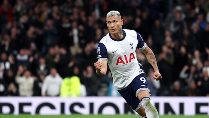 Tottenham Hotspur FC v Nottingham Forest FC - Premier League