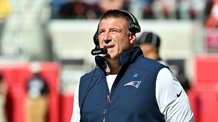 New England Patriots head coach Mike Vrabel