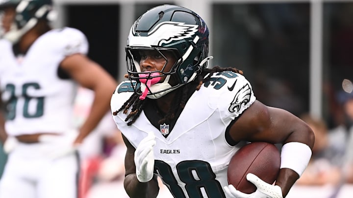 Aug 15, 2024; Foxborough, MA, USA; Philadelphia Eagles running back Lew Nichols (38) warms up before a game against the New England Patriots at Gillette Stadium. Mandatory Credit: Eric Canha-Imagn Images Aug 15, 2024; Foxborough, MA, USA; Philadelphia Eagles running back Lew Nichols (38) warms up before a game against the New England Patriots at Gillette Stadium. Mandatory Credit: Eric Canha-Imagn Images