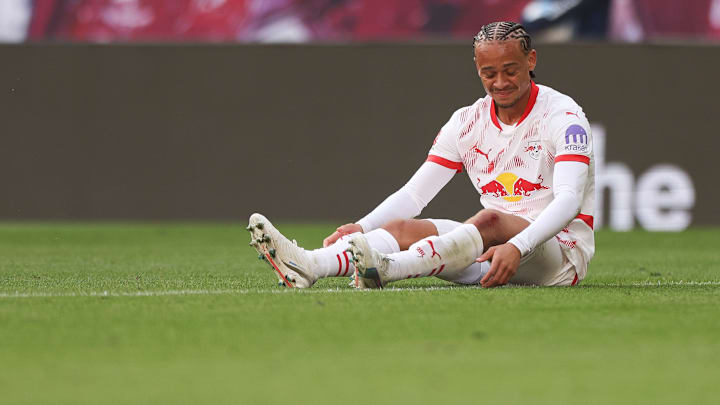 Bekommt Simons zu wenige Fouls gepfiffen? Bekommt Simons zu wenige Fouls gepfiffen?