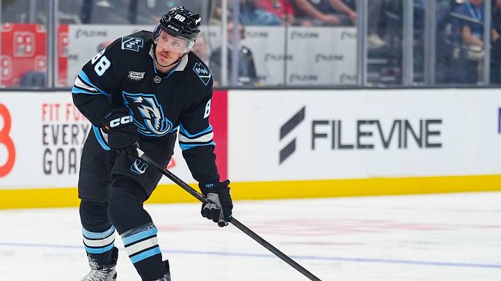 Edmonton Oilers v Utah Mammoth Edmonton Oilers v Utah Mammoth