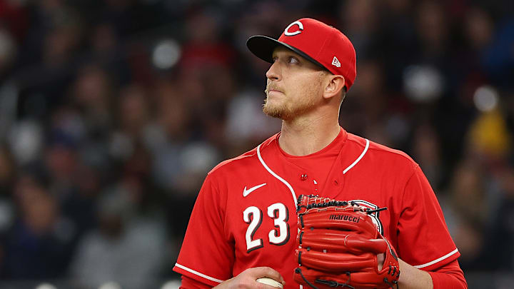 Cincinnati Reds pitcher Jeff Hoffman