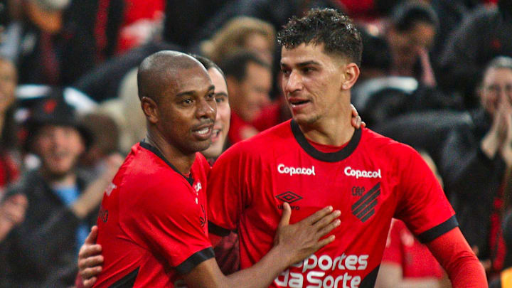 Furacão venceu o Botafogo por 3 a 2 na Arena da Baixada