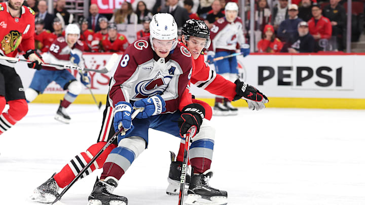 Colorado Avalanche v Chicago Blackhawks