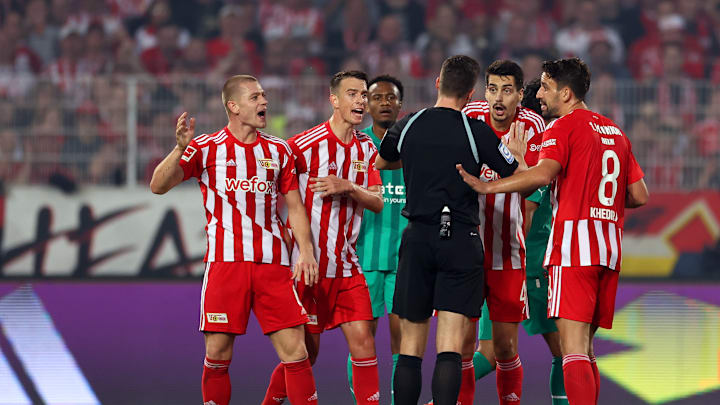 Hitziges Spiel zwischen Union und Gladbach