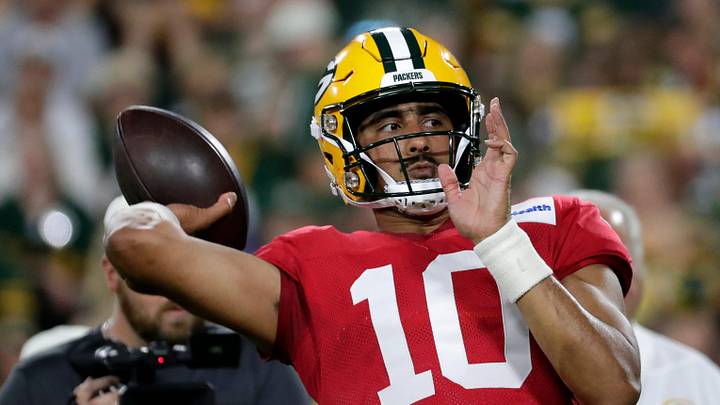 Green Bay Packers quarterback Jordan Love (10) throws the ball during Green Bay Packers Family Night on Aug. 7, 2026, at Lambeau Field in Green Bay, Wis.