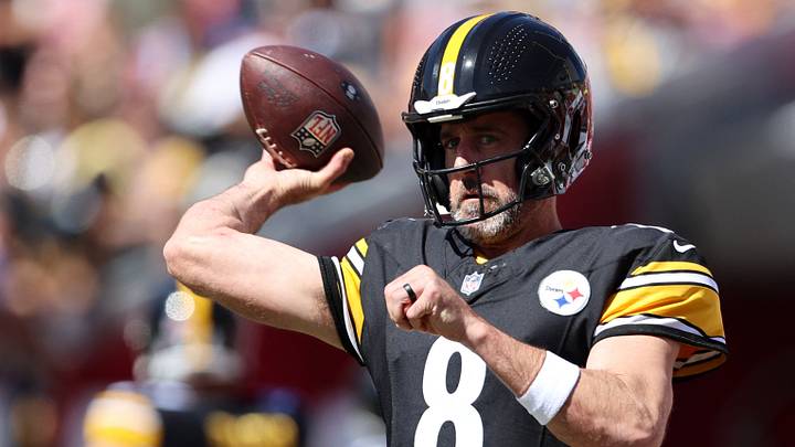 Oct 18, 2026; Tampa, Florida, USA; Pittsburgh Steelers quarterback Aaron Rodgers (8) warms up before the game against the Tampa Bay Buccaneers at Raymond James Stadium. Mandatory Credit: Morgan Tencza-Imagn Images Oct 18, 2026; Tampa, Florida, USA; Pittsburgh Steelers quarterback Aaron Rodgers (8) warms up before the game against the Tampa Bay Buccaneers at Raymond James Stadium. Mandatory Credit: Morgan Tencza-Imagn Images