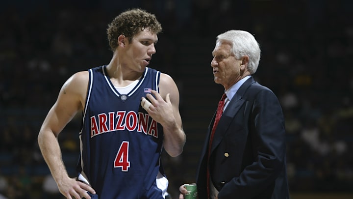 Luke Walton talks to Lute Olson