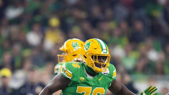 Oregon left tackle Josh Conerly went in the first round to Washington. The year before, Jackson Powers Johnson went in the second to the Raiders. Mandatory Credit: Mark J. Rebilas-Imagn Images