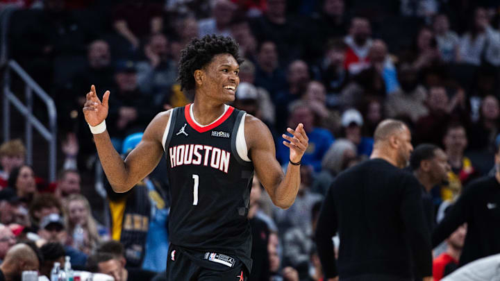 Mar 4, 2025; Indianapolis, Indiana, USA; Houston Rockets forward Amen Thompson (1) reacts to a call in the second half against the Indiana Pacers at Gainbridge Fieldhouse. Mandatory Credit: Trevor Ruszkowski-Imagn Images Mar 4, 2025; Indianapolis, Indiana, USA; Houston Rockets forward Amen Thompson (1) reacts to a call in the second half against the Indiana Pacers at Gainbridge Fieldhouse. Mandatory Credit: Trevor Ruszkowski-Imagn Images