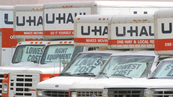 U-Haul fleets have Arizona plates. But why?