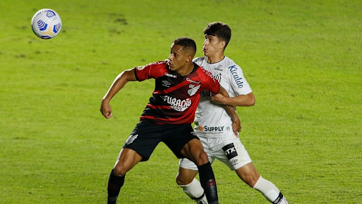 No último confronto entre os times, o Peixe levou a melhor No último confronto entre os times, o Peixe levou a melhor