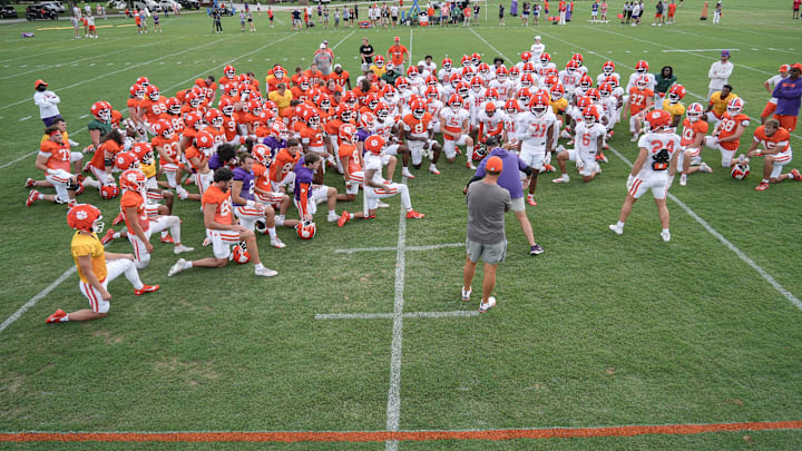 Clemson defensive coordinator Tom Allen talks with players during Clemson football 2025 practice at Jervey Meadows in Clemson, S.C. Wednesday, August 6, 2025.
