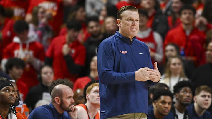 Feb 17, 2024; College Park, Maryland, USA;  Illinois Fighting Illini head coach Brad Underwood looks
