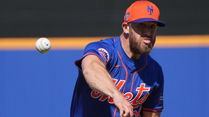 Feb 25, 2024; Port St. Lucie, Florida, USA;  New York Mets pitcher Austin Adams warms-up in the
