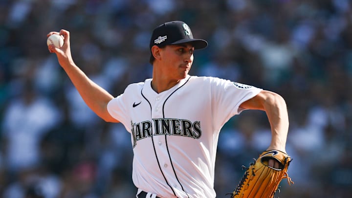 Division Series - Houston Astros v Seattle Mariners - Game Three