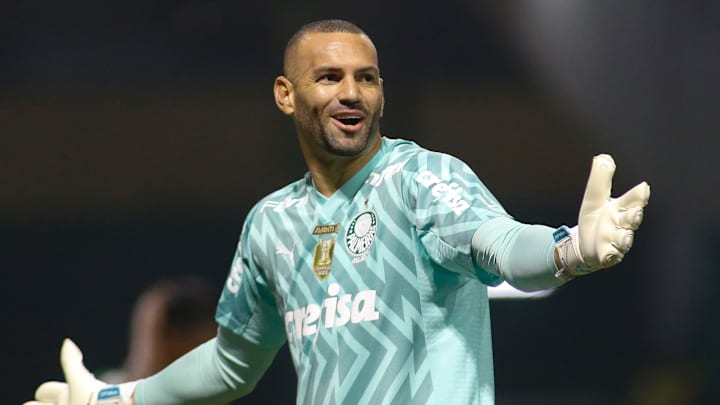 Weverton é titular absoluto do Palmeiras e tem contrato até 2026