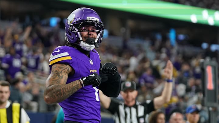 Minnesota Vikings wide receiver Jalen Nailor (1) celebrates after a touchdown catch during the second half against the Dallas Cowboys at AT&T Stadium. Minnesota Vikings wide receiver Jalen Nailor (1) celebrates after a touchdown catch during the second half against the Dallas Cowboys at AT&T Stadium.