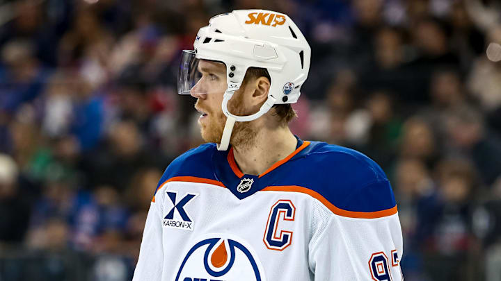 Edmonton Oilers center Connor McDavid (97) 