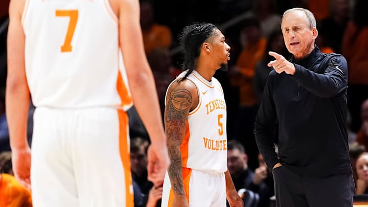 Tennessee head coach Rick Barnes talks to Tennessee guard Zakai Zeigler (5) during a college basketball game between Tennessee and Norfolk State held at Thompson-Boling Arena at Food City Center in Knoxville, Tenn., on Tuesday, Dec. 31, 2024.