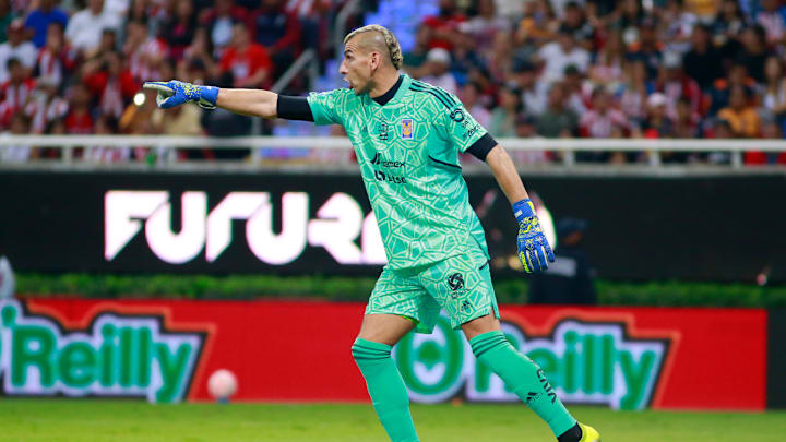 Nahuel Guzmán en el Akron Nahuel Guzmán en el Akron