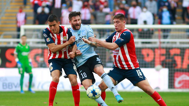 Chivas v Tigres UANL - Torneo Grita Mexico C22 Liga MX
