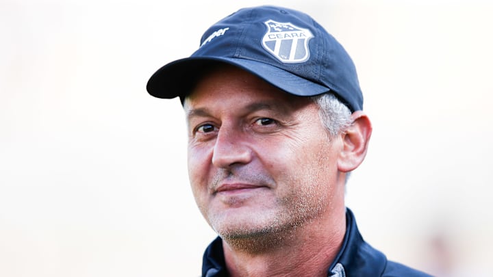 Lisca fez sucesso no Ceará e terá primeira experiência em um dos quatro grandes do futebol paulista