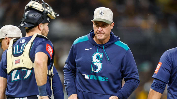 Seattle Mariners manager Dan Wilson (6) makes a pitching change during the eighth inning against the San Diego Padres at Petco Park on May 17.
