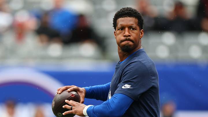 Oct 4, 2026; East Rutherford, New Jersey, USA; New York Giants quarterback Jameis Winston (19) warms up before the game against the Arizona Cardinals at MetLife Stadium. Oct 4, 2026; East Rutherford, New Jersey, USA; New York Giants quarterback Jameis Winston (19) warms up before the game against the Arizona Cardinals at MetLife Stadium.