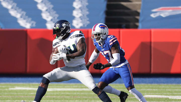 Seahawks receiver DK Metcalfe catches a pass in front of Bills defender Tre'Davious White.  Metcalfe caught seven passes for 108-yards.

Jg 110820 Bills 16
