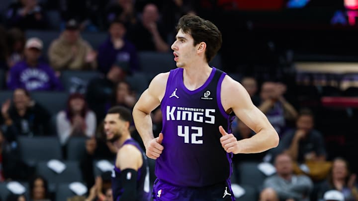 Jan 16, 2026; Sacramento, California, USA; Sacramento Kings center Maxime Raynaud (42) runs up the court after a basket during the first quarter against the Washington Wizards at Golden 1 Center. Mandatory Credit: Sergio Estrada-Imagn Images Jan 16, 2026; Sacramento, California, USA; Sacramento Kings center Maxime Raynaud (42) runs up the court after a basket during the first quarter against the Washington Wizards at Golden 1 Center. Mandatory Credit: Sergio Estrada-Imagn Images