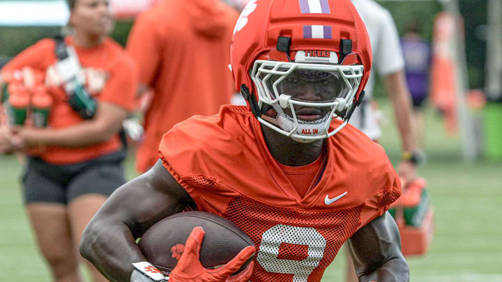 Clemson Tigers running back Gideon Davidson is already competing for a starting position as a true freshman.