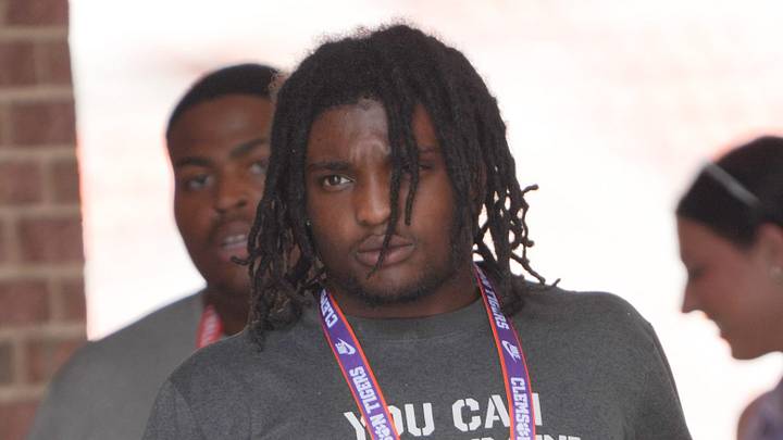 Zach Belyeu, North Cobb High in Georgia, visits Clemson at Memorial Stadium in Clemson Saturday, September 6, 2025. Zach Belyeu, North Cobb High in Georgia, visits Clemson at Memorial Stadium in Clemson Saturday, September 6, 2025.