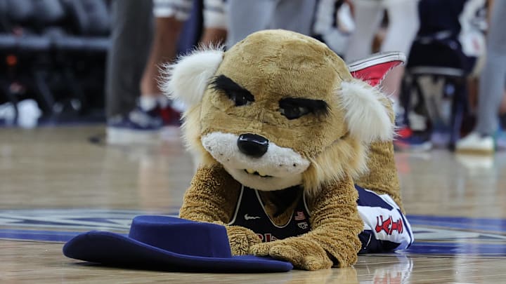 Arizona v UCLA