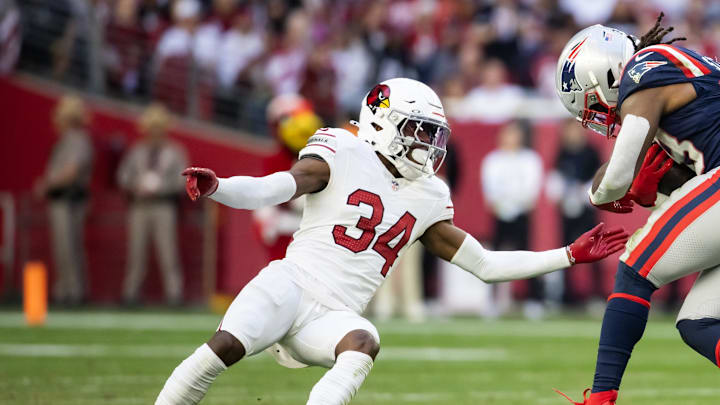 Dec 15, 2024; Glendale, Arizona, USA; Arizona Cardinals safety Jalen Thompson (34) against the New England Patriots at State Farm Stadium. Mandatory Credit: Mark J. Rebilas-Imagn Images Dec 15, 2024; Glendale, Arizona, USA; Arizona Cardinals safety Jalen Thompson (34) against the New England Patriots at State Farm Stadium. Mandatory Credit: Mark J. Rebilas-Imagn Images
