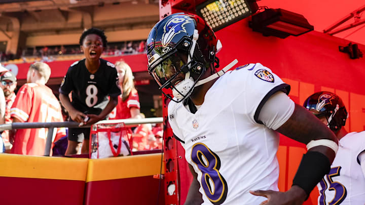 Sep 28, 2025; Kansas City, Missouri, USA; Baltimore Ravens quarterback Lamar Jackson (8) takes the field prior to a game against the Kansas City Chiefs at GEHA Field at Arrowhead Stadium. Mandatory Credit: Jay Biggerstaff-Imagn Images Sep 28, 2025; Kansas City, Missouri, USA; Baltimore Ravens quarterback Lamar Jackson (8) takes the field prior to a game against the Kansas City Chiefs at GEHA Field at Arrowhead Stadium. Mandatory Credit: Jay Biggerstaff-Imagn Images