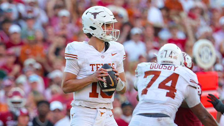 Oct 10, 2026; Dallas, Texas, USA; Texas Longhorns quarterback Arch Manning (16) in action during the game against the Oklahoma Sooners at the Cotton Bowl. Mandatory Credit: Kevin Jairaj-Imagn Images Oct 10, 2026; Dallas, Texas, USA; Texas Longhorns quarterback Arch Manning (16) in action during the game against the Oklahoma Sooners at the Cotton Bowl. Mandatory Credit: Kevin Jairaj-Imagn Images