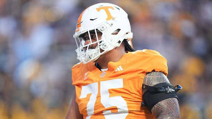 Tennessee offensive lineman Wendell Moe Jr. (75) before the game between Tennessee and Kennesaw State at Neyland Stadium in Knoxville, Tenn., Sept. 19, 2026.