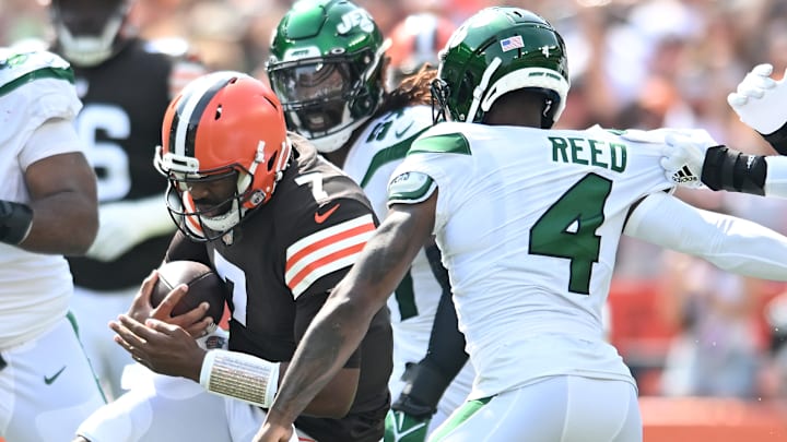 New York Jets v Cleveland Browns