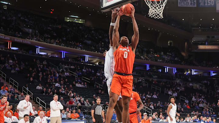 Clemson basketball picked up its ninth win of the season against South Carolina on Tuesday night. 