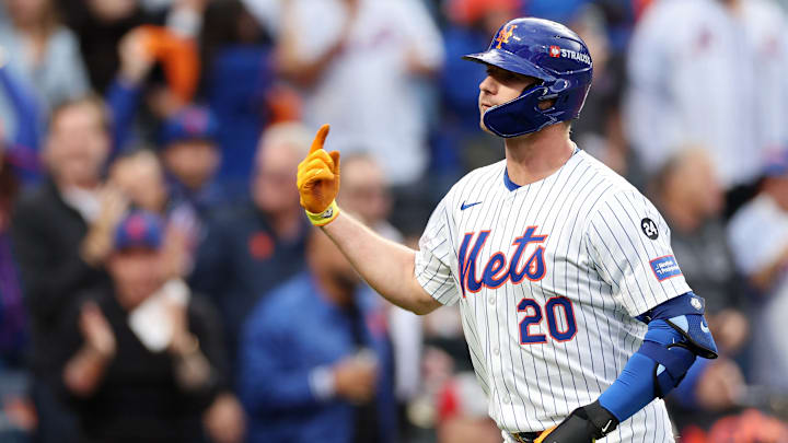 Division Series - Philadelphia Phillies v New York Mets - Game 3