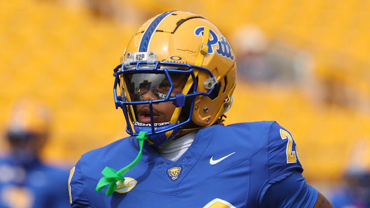 Sep 27, 2025; Pittsburgh, Pennsylvania, USA;  Pittsburgh Panthers defensive back Shawn Lee Jr. (28) warms up before the game against the Louisville Cardinals at Acrisure Stadium. Mandatory Credit: Charles LeClaire-Imagn Images